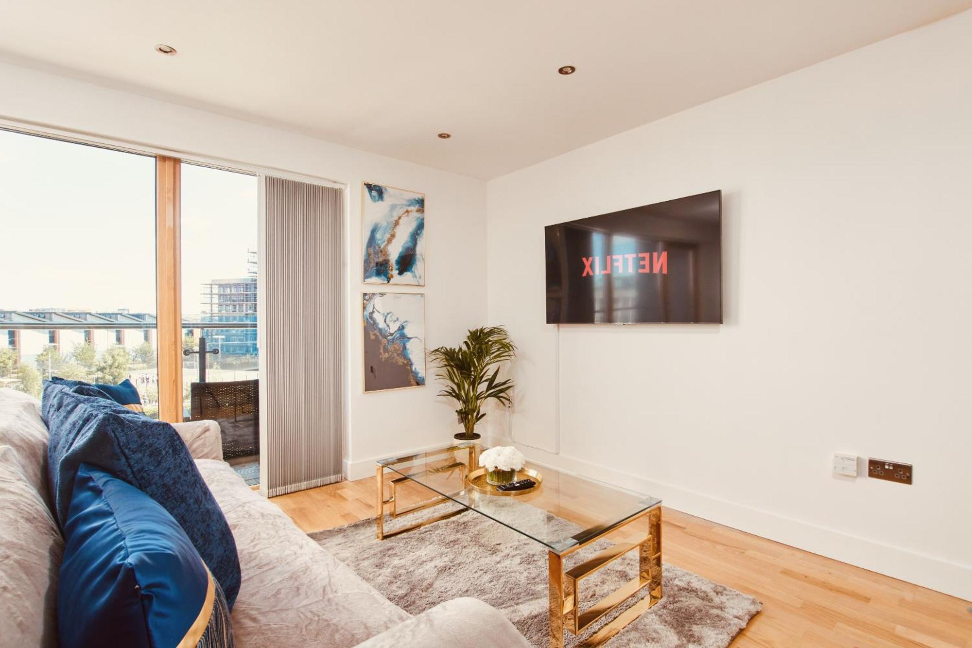 King Deluxe City Apt Large Balcony& Free Parking! Λιντς Εξωτερικό φωτογραφία